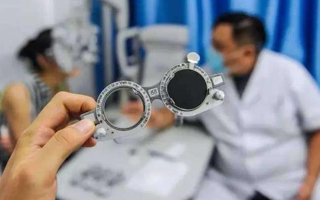 選配眼鏡掌握六個關(guān)鍵點，佩戴舒適不頭暈