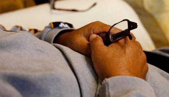 美麗島多焦鏡：王先生出門忘帶老花鏡，路邊攤買了副卻買了麻煩